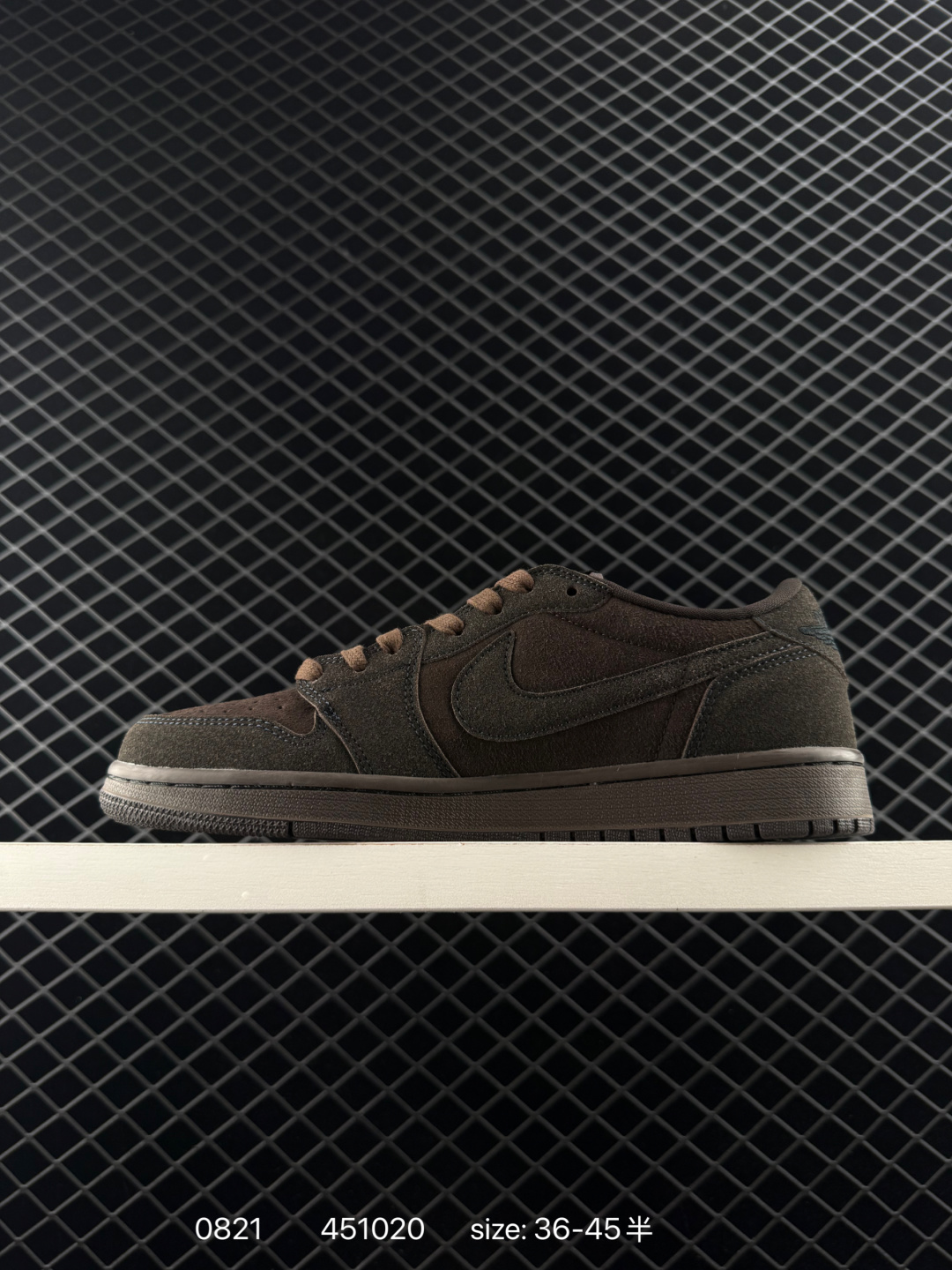 Travis Scott x Air Jordan 1 ” Reverse Mocha “